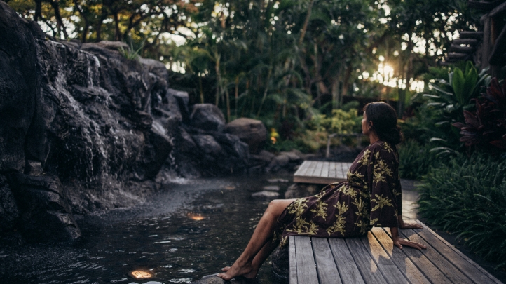 Discover exclusive fall programs at Four Seasons Resort Hualalai, including culinary experiences, ocean adventures, spa treatments, golf clinics, and in-villa luxury, for a perfect autumn escape.