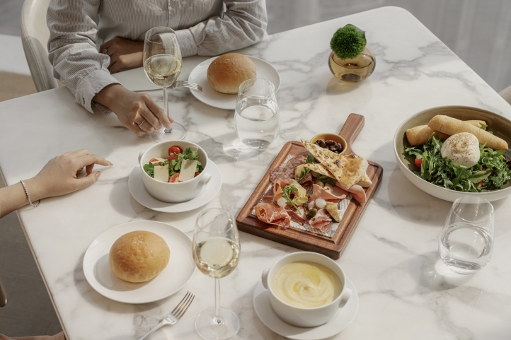 This summer, Four Seasons Hotel Guangzhou celebrates its 12th anniversary with the "We Are Giving on Our Birthday" campaign, offering guests special treats, dining perks, and luxurious experiences throughout July 2024.