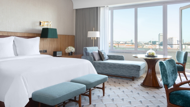 Four Seasons Hotel Ritz Lisbon has earned the prestigious Green Key certification from the Foundation for Environmental Education, highlighting its commitment to sustainability and environmental responsibility.