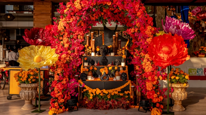 Join the Four Seasons Resort Punta Mita for Catrinas Fest, a vibrant Día de Los Muertos celebration from November 1-3, featuring culinary events, music, and cultural activities.