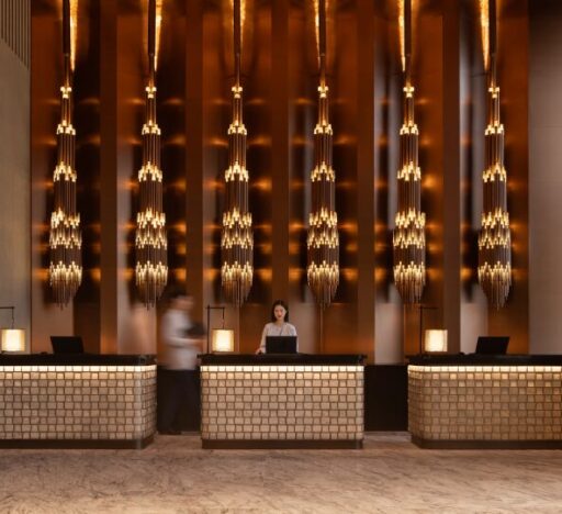 Hyatt Hotels Corporation announces the opening of Grand Hyatt Kunming in Yunnan's capital, Kunming. Located in Spring City 66 plaza, this luxurious hotel offers modern luxury and exceptional service inspired by Yunnan’s rich culture.