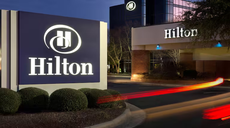 Hilton has been named the top hospitality workplace in Latin America for 2024, ranking #3 overall in the Great Place to Work multinational category, highlighting its commitment to employee inclusion, wellness, growth, and purpose.