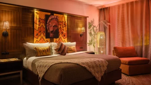 Hilton New York Times Square unveils THE LION KING’s Royal Suite, offering an immersive experience inspired by the Broadway show, with exclusive perks and prime location near the theatre.