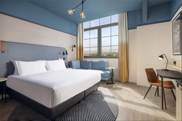 Hyatt Place Rouen opens in a historic 1886 building, blending modern design with Rouen's rich heritage. Ideal for travelers, it offers luxury rooms, French cuisine, and wellness amenities.