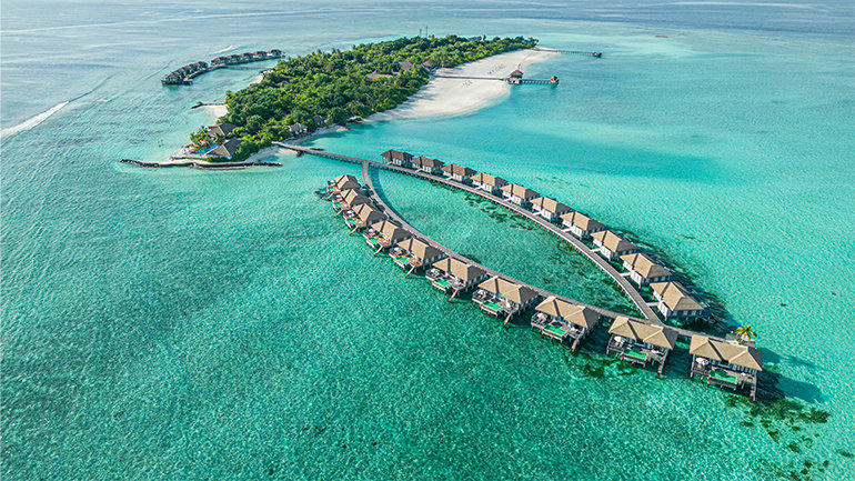 IHG Hotels & Resorts partners with Roxy-Pacific to debut the Vignette Collection in the Maldives with the 50-villa Noku Maldives resort, enhancing its Luxury & Lifestyle portfolio.