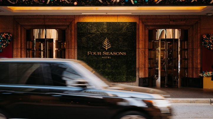 Four Seasons Hotel Chicago celebrates 35 years of holiday magic with festive experiences, including Teddy Bear Tea, holiday brunches, and family-friendly activities starting November 23, 2024.