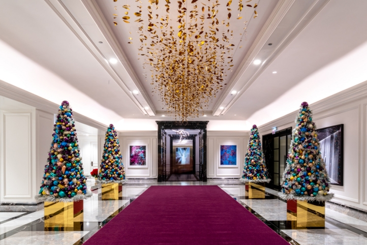 Four Seasons Hotel Chicago celebrates 35 years of holiday magic with festive experiences, including Teddy Bear Tea, holiday brunches, and family-friendly activities starting November 23, 2024.