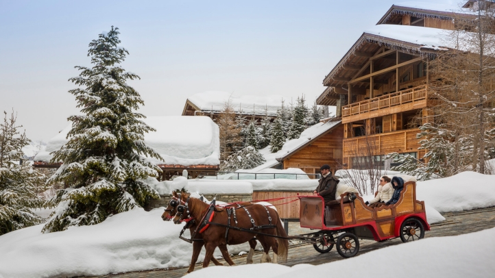 Four Seasons Hotel Megève presents "A Night Above the Clouds," a luxurious mountainside experience inspired by Emily in Paris, offering gourmet dining, romantic carriage rides, and stunning views.