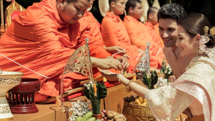 Four Seasons Resorts Thailand offers idyllic settings for weddings, from beachfront ceremonies in Koh Samui to serene rice paddies in Chiang Mai, blending luxury with authentic Thai traditions.