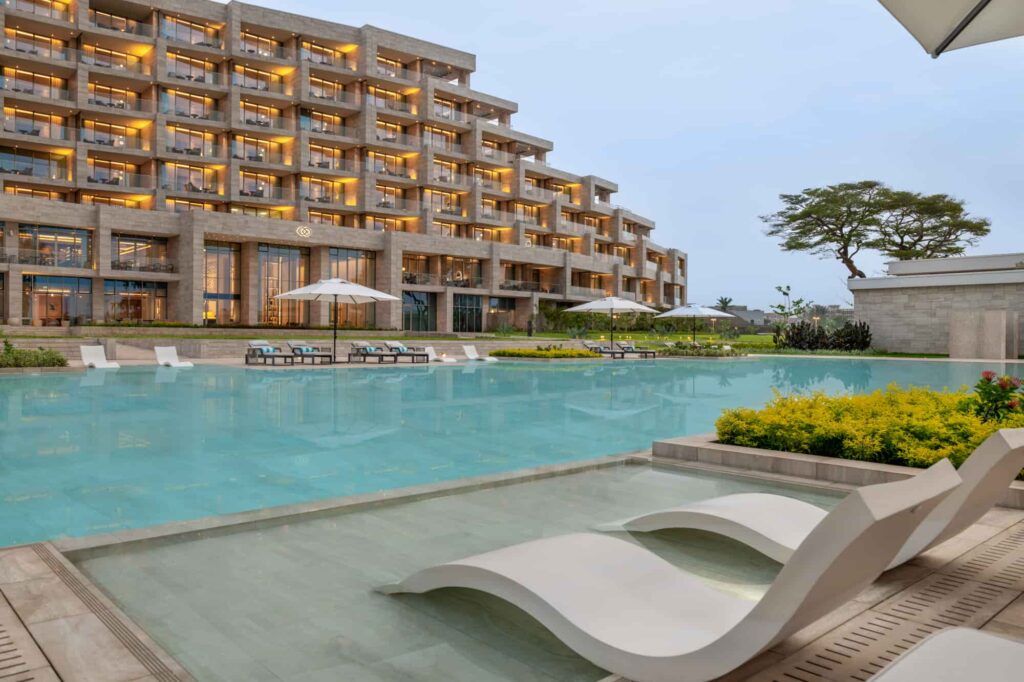 Sofitel debuts its flagship hotel in Benin with Sofitel Cotonou Marina Hotel & Spa, blending French luxury and Beninese culture. Discover top-tier amenities and stunning coastal views.