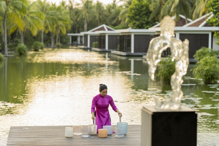 The Heart of the Earth Spa at Four Seasons Resort The Nam Hai, Hoi An, wins prestigious awards at the 2024 Destination Deluxe Spa Awards and SpaChina Awards for its transformative wellness experiences.