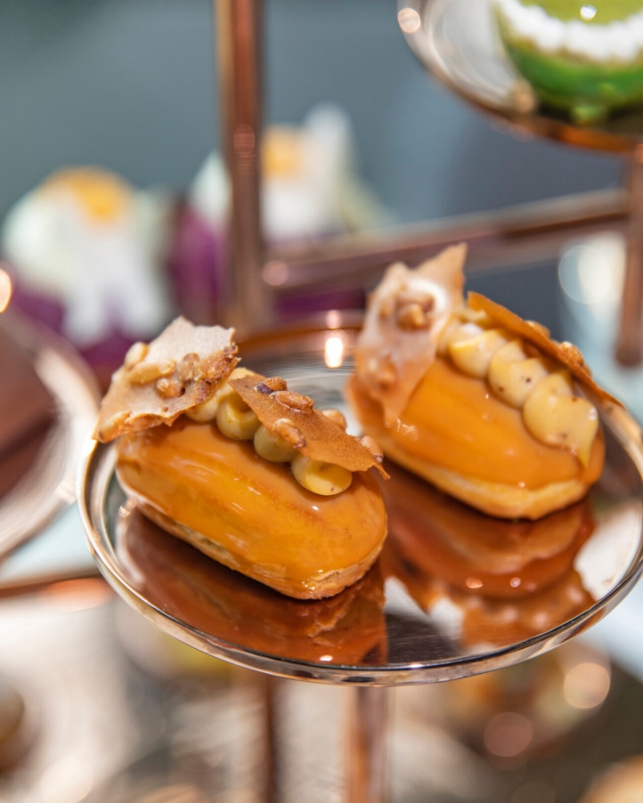 Experience the flavors of autumn with the "Fall in Dalian" afternoon tea at Four Seasons Hotel Dalian Lobby Lounge, featuring seasonal fruits, nuts, savory bites, and exquisite desserts.