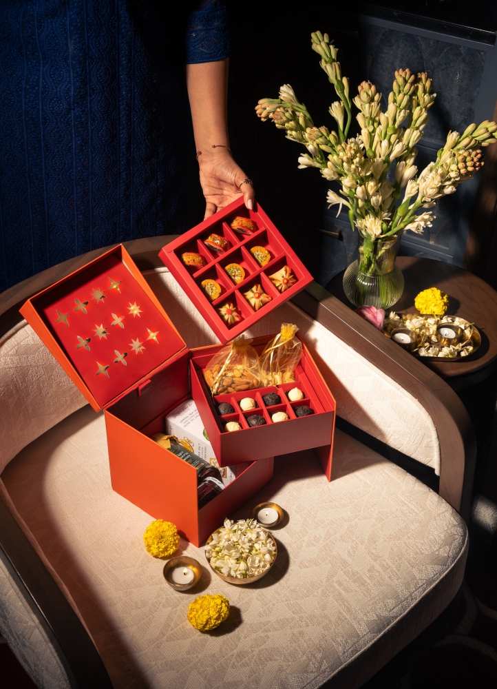 Celebrate Diwali with luxury hampers from Four Seasons Hotel Mumbai, featuring artisanal treats and festive essentials, perfect for adding elegance to your celebrations and gifting.