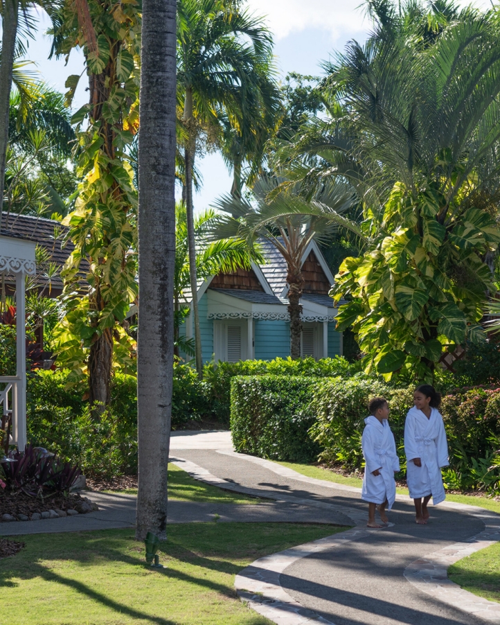 Celebrate the holiday season at Four Seasons Resort Nevis with Caribbean cultural experiences, festive dining, wellness activities, and family-friendly events in honor of Nevis Culturama Festival.