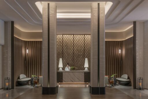 Form Recovery and Wellness opens a new physiotherapy centre at Four Seasons Hotel Bangkok at Chao Phraya River, offering guests expert recovery and wellness services in a luxurious setting.