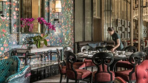 Four Seasons Hotel Kuala Lumpur shines in Tripadvisor’s 2024 Travelers’ Choice Awards, with Yun House, Bar Trigona, and The Lounge ranked among the top 10% of dining destinations globally.