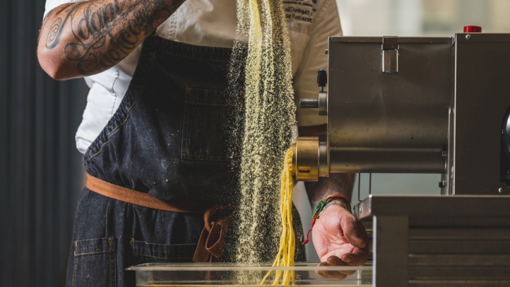 Raul Dominguez joins Four Seasons Hotel San Francisco at Embarcadero as Executive Chef, bringing 20+ years of culinary experience and a passion for local ingredients to the luxury property.