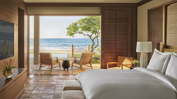 Four Seasons Resort Hualalai receives two keys from the Michelin Guide, recognizing its exceptional service, luxurious design, and commitment to providing a premier Hawaiian experience.