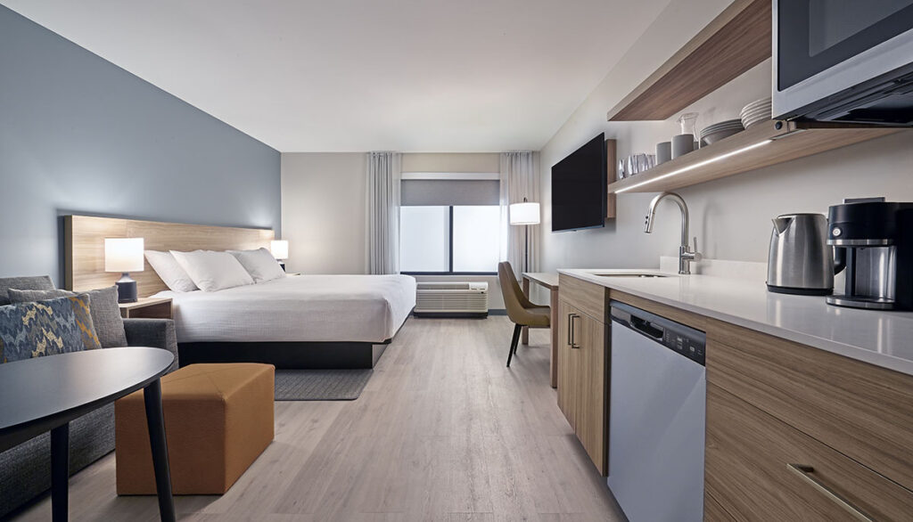 Hyatt's select service pipeline in the Americas grew by over 25% in three years, adding 4,000+ Hyatt Studios rooms, driving market expansion and enhancing guest experiences.