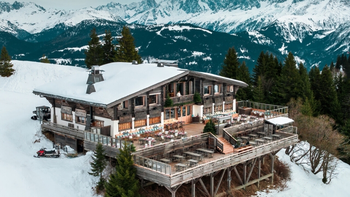 This winter, Four Seasons Hotel Megève and Edmond de Rothschild Heritage present new culinary experiences, including French classics, après-ski tea, and alpine-inspired fine dining.