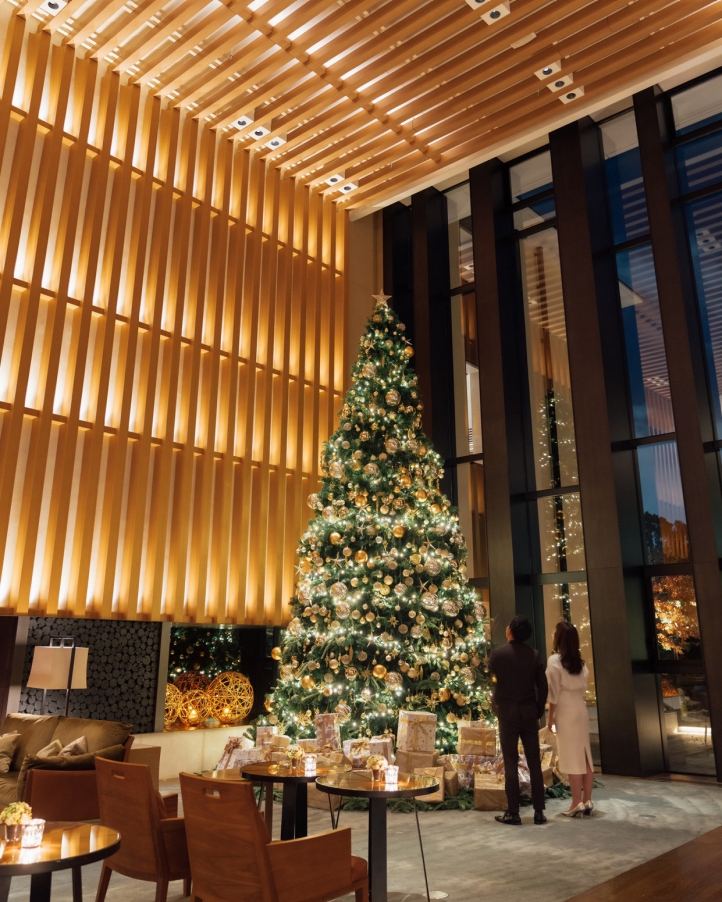 Celebrate the holidays at Four Seasons Hotel Kyoto with festive dining, elegant decor, and seasonal treats, set amidst the beauty of an 800-year-old Japanese pond garden.