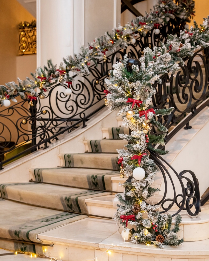 Celebrate the holidays at Four Seasons Hotel Baku with festive dining, New Year’s Eve parties, spa indulgence, and family-friendly activities for an unforgettable winter season.