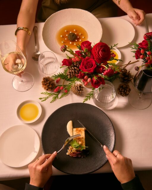 Celebrate the holidays at Dani Brasserie, Four Seasons Hotel Madrid, with Chef Dani García’s exquisite festive menus, innovative flavors, and breathtaking terrace views.