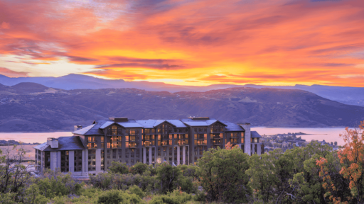 The Grand Hyatt Deer Valley opens in Park City, Utah, offering 436 luxury accommodations, direct ski access, elevated dining, and year-round mountain adventures in East Village.