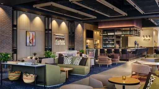 Canopy by Hilton debuts in South Dakota with a boutique hotel in Sioux Falls’ Steel District, offering locally inspired design, Italian dining, and scenic riverfront views.