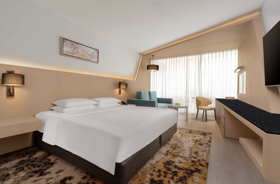 Hyatt Place Bangkok Sukhumvit 1 opens as the second Hyatt Place in Bangkok, offering modern design, 24/7 amenities, and a prime location near BTS Ploenchit and key attractions.