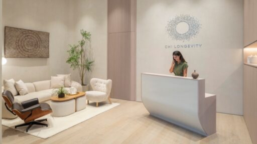 Discover Chi Longevity Clinic at Four Seasons Hotel Singapore, offering science-backed programs for healthy ageing, advanced assessments, and luxury wellness in an elegant setting.