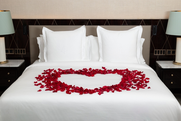 Celebrate love this February at Four Seasons Hotel Ritz Lisbon with curated experiences, including gourmet dining, romantic cocktails, Guerlain-inspired afternoon tea, and luxurious suites.