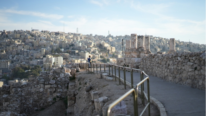 Celebrate your dream wedding with Four Seasons Hotel Amman, offering breathtaking venues like the Amman Citadel and Jerash, blending modern luxury with ancient charm.