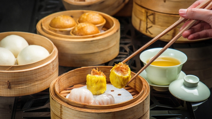 Celebrate Lunar New Year at Four Seasons Hotel Silicon Valley with a festive Dim Sum Brunch and traditional Lion Dance at Quattro, blending culture and cuisine beautifully.