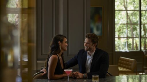 Celebrate love at Four Seasons Hotel Las Vegas with romantic cocktails, indulgent spa treatments, and exquisite dining experiences for an unforgettable Valentine’s Day.