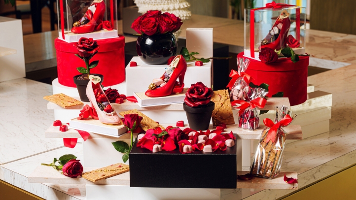 Celebrate love at Four Seasons Hotel Abu Dhabi with luxurious Valentine’s Day experiences, including fine dining, afternoon tea, handmade chocolates, spa treatments, and more.