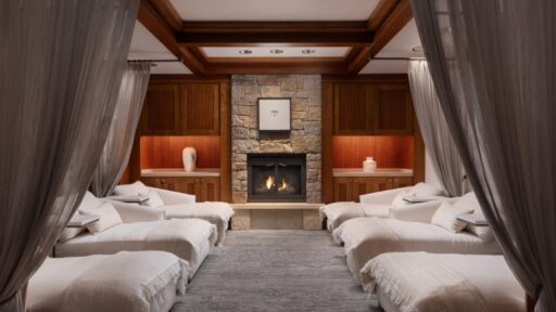 Unwind after skiing at Four Seasons Jackson Hole with recovery massages, yoga, hydrotherapy, and zero-proof cocktails, all designed to recharge and prepare you for the slopes.