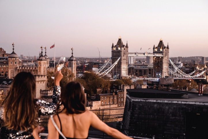 Four Seasons London at Park Lane and Tower Bridge earn Forbes 5-Star honors for 2025, reaffirming their status as top luxury hotels with world-class service and experiences.