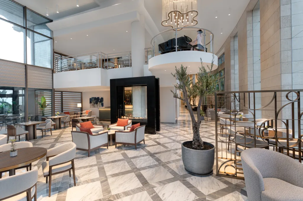 Signia by Hilton debuts in Amman, Jordan, offering luxury stays, world-class dining, premium wellness, and expansive event spaces in the heart of the business district.