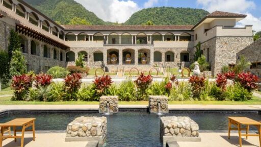 Hotel La Compañía del Valle opens in Panama’s Valle de Antón, offering luxury, art, and wellness with Tuscan-inspired design, a sculpture park, spa, and gourmet dining.