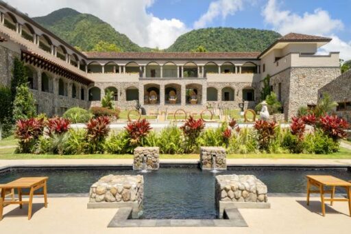 Hotel La Compañía del Valle opens in Panama’s Valle de Antón, offering luxury, art, and wellness with Tuscan-inspired design, a sculpture park, spa, and gourmet dining.