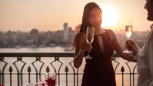 Celebrate love at Four Seasons Hotel Cairo at Nile Plaza with romantic Nile-view stays, gourmet dining, artisanal chocolates, and indulgent spa experiences this Valentine’s.