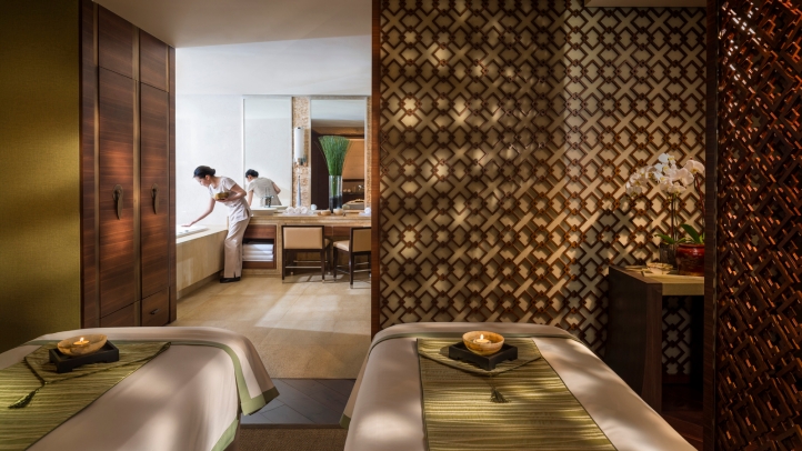 Celebrate spring renewal at Four Seasons Hotel Beijing with luxurious wellness rituals, blending Eastern botanicals and advanced skincare for deep relaxation and radiant beauty.