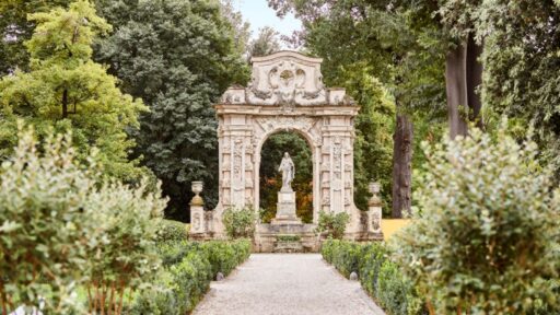 The Spa at Four Seasons Hotel Firenze welcomes back The Healing Garden, a wellness journey blending yoga, mindfulness, and nutrition for balance, longevity, and renewal.