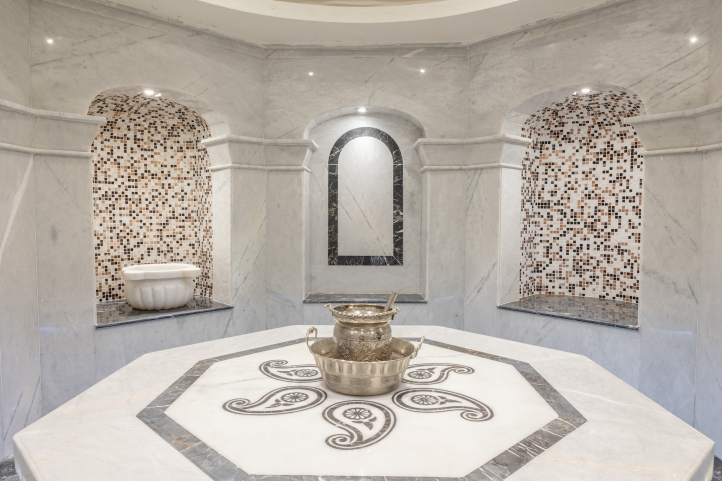 "Celebrate International Women’s Day at Four Seasons Hotel Baku with indulgent dining, luxurious spa treatments, and exclusive experiences designed for ultimate relaxation."