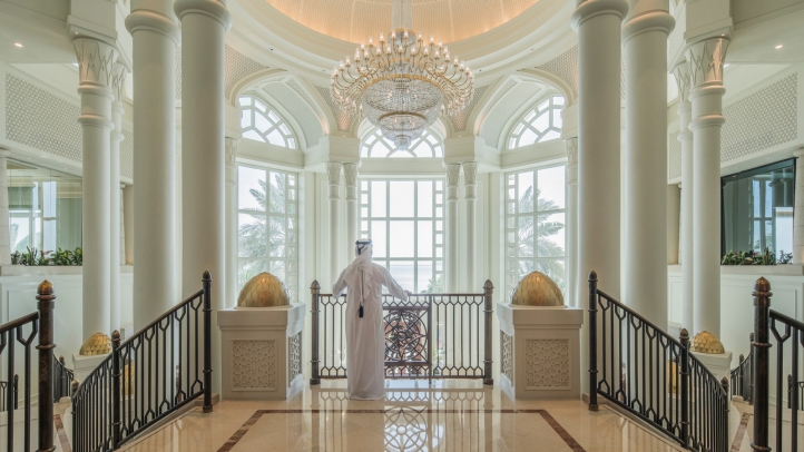 Four Seasons Hotel Doha marks 20 years of luxury with Michelin-starred chef events, a gala dinner, and a new sculpture, celebrating its legacy of excellence and innovation.