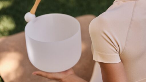 Celebrate Global Wellness Day at Four Seasons Hotel Hampshire with ilā through a one-day retreat of workshops, massage, sound healing, spa access, lunch, and gifts.