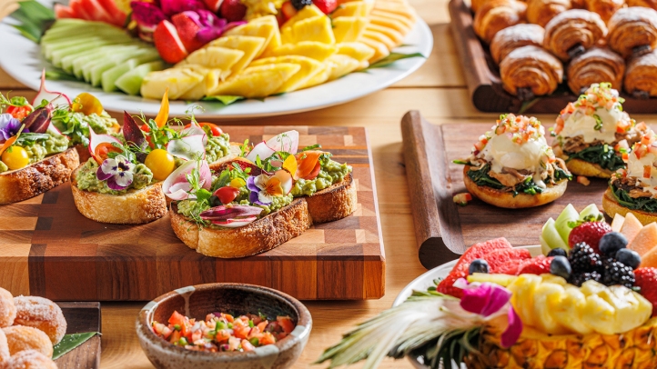 Launching July 4, the new Club Lounge at Four Seasons Oahu offers ocean views, local cuisine, premium cocktails, and personalized service for Club room and suite guests.
