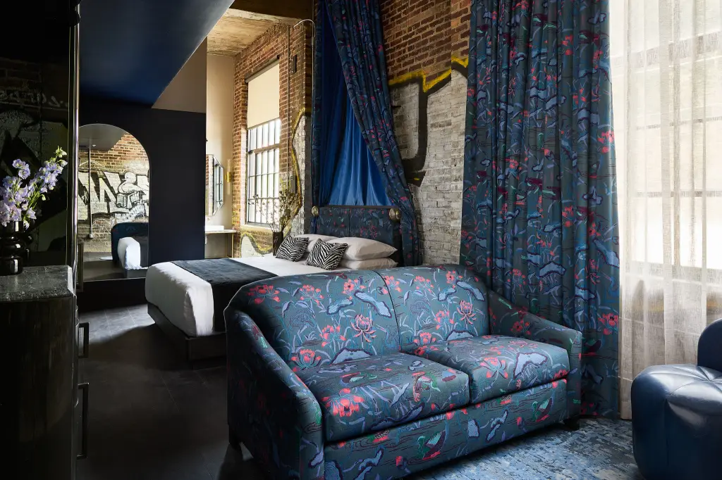 The Radical Hotel in Asheville joins Hilton’s Tapestry Collection, offering artful stays, bold design, local flair, and Hilton Honors perks in the vibrant River Arts District.