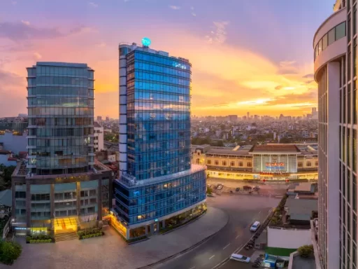 Tru by Hilton launches in Asia Pacific with 14 hotels opening across Vietnam by 2025, offering modern design, local flair, and great value for travelers in key cities.